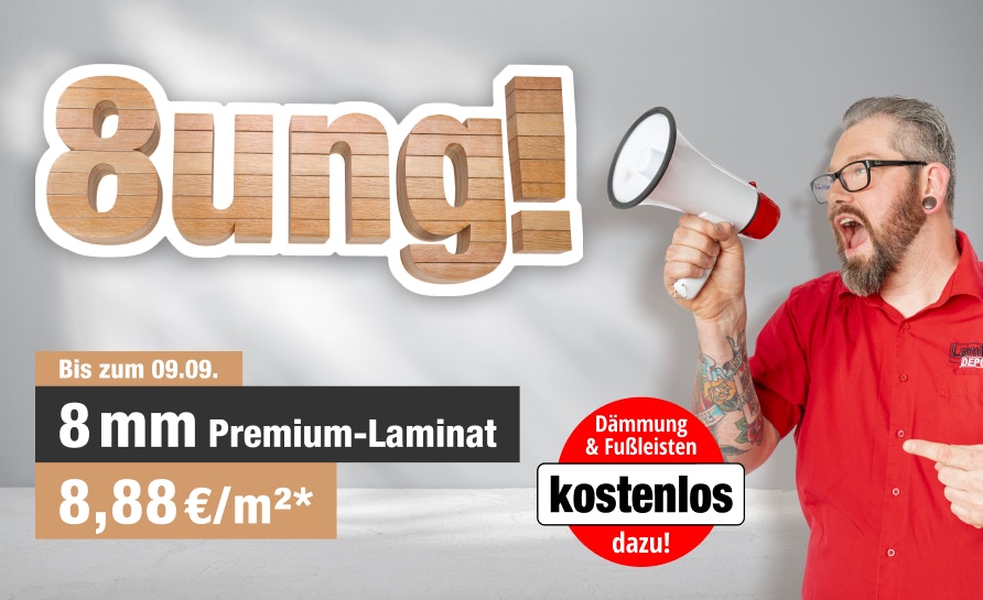 Mann mit Megafon präsentiert die 8 mm Premium-Laminat Aktion für 8,88 Euro/m²