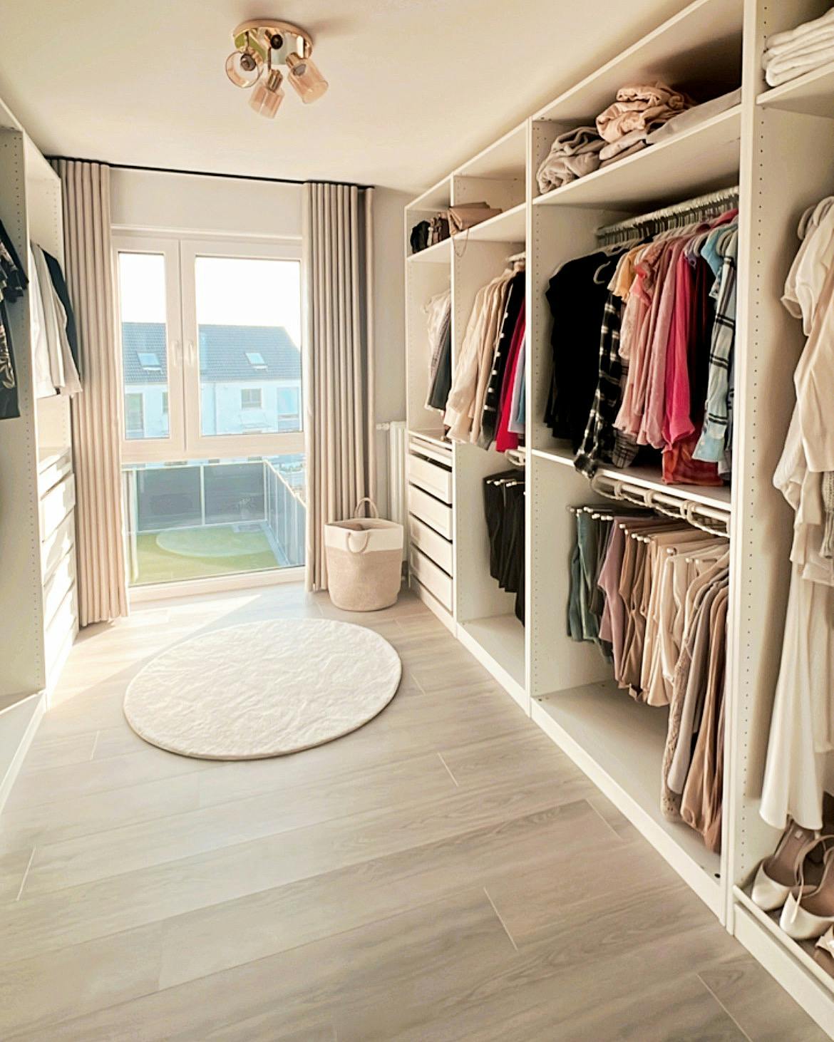 Laminat Eiche im Ankleidezimmer