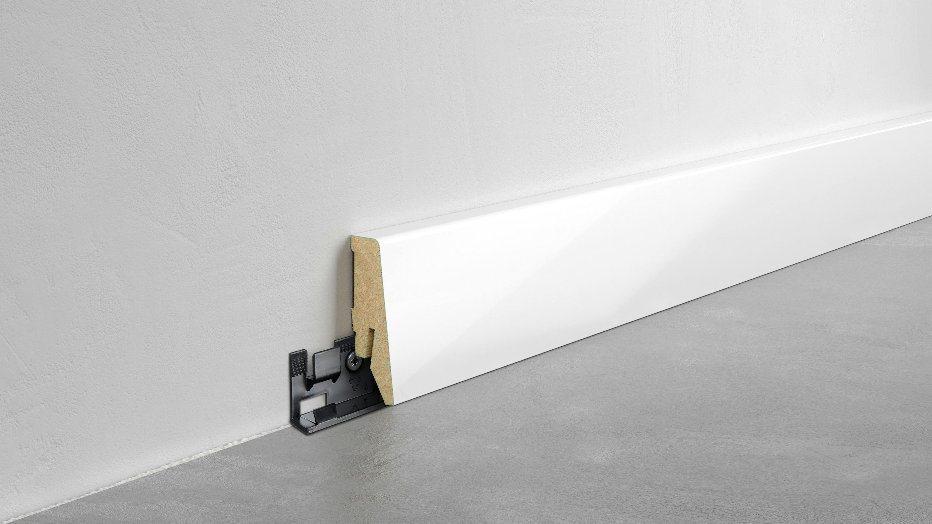 Fu&szlig;leiste Exquisit - Wei&szlig; hochglanz - 58 mm Produktbild