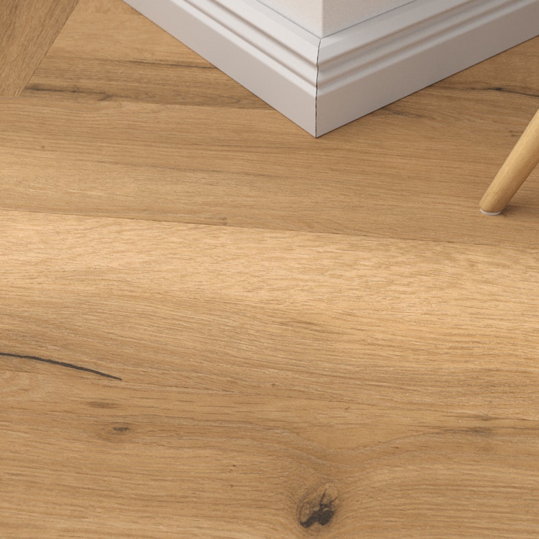 Regence Nature Fischgrät Produktbild Musterfläche von oben schräg zoom