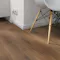 Laminat Kronotex Toskana Eiche Noce Produktbild Wohnzimmer - Urban mit Wohnwand zoom